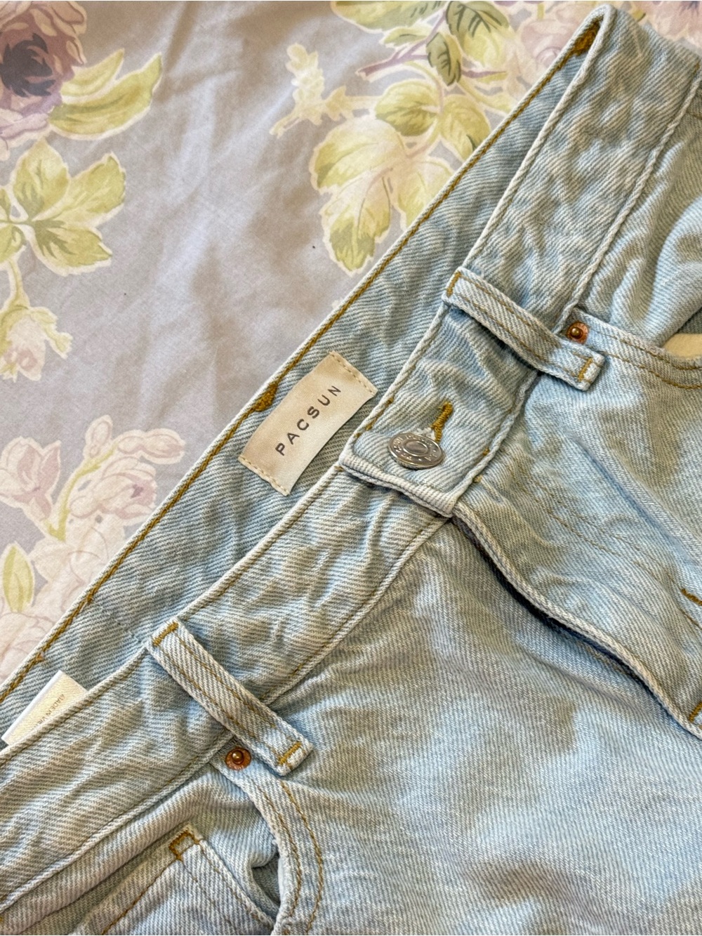 PacSun Light Blue High-Rise Women's Jeans